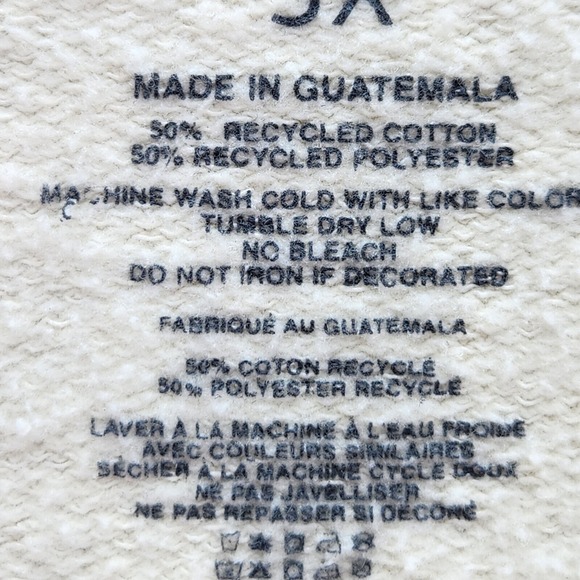 Desert‎ Dreamer Womens Size 1X Clifford The Big Red Dog Graphic Print Sweatshirt - Picture 3 of 6